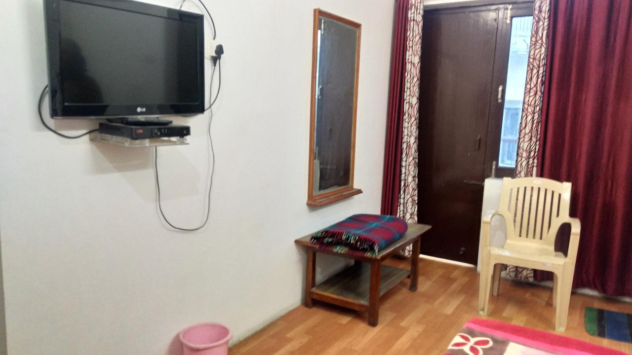 Ishan Paying Guest House Varanasi Exterior foto
