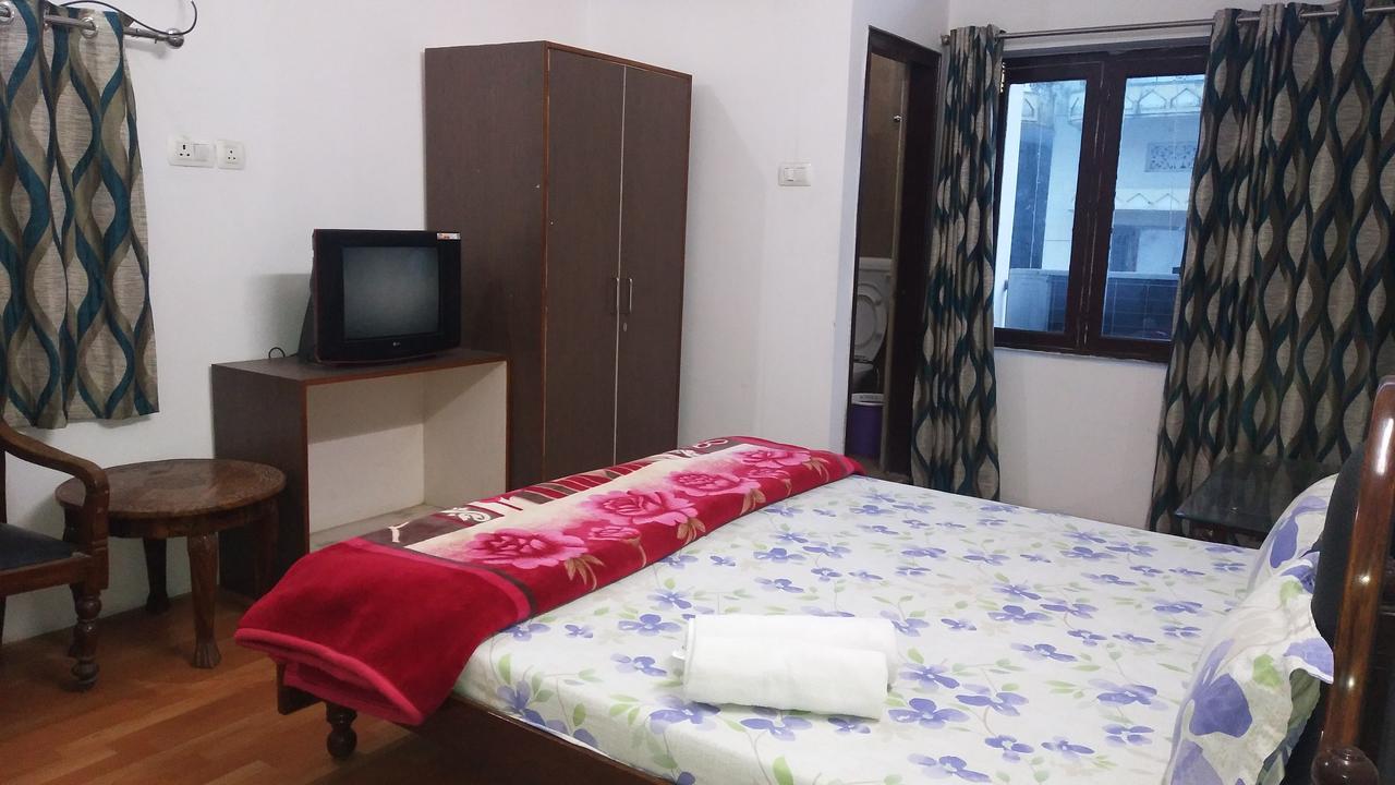 Ishan Paying Guest House Varanasi Exterior foto