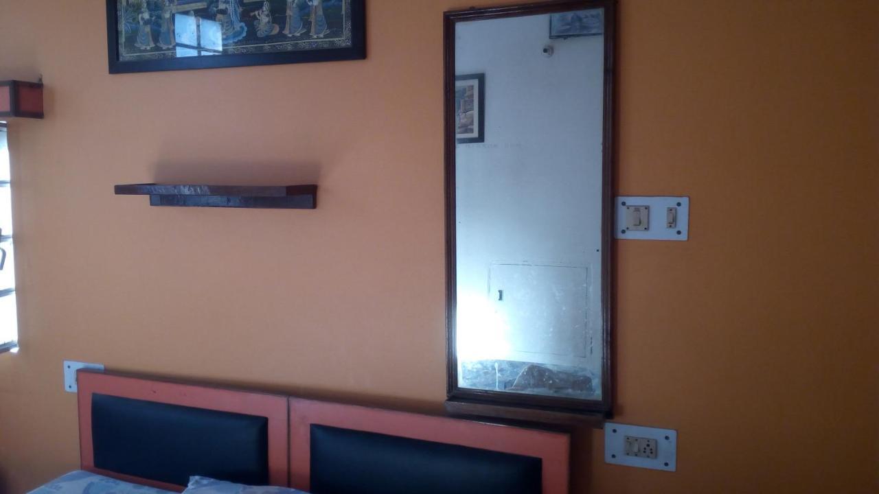 Ishan Paying Guest House Varanasi Exterior foto