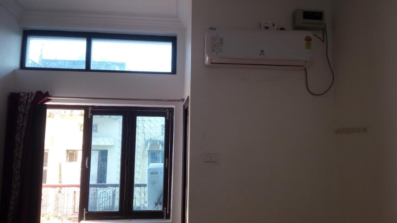 Ishan Paying Guest House Varanasi Exterior foto