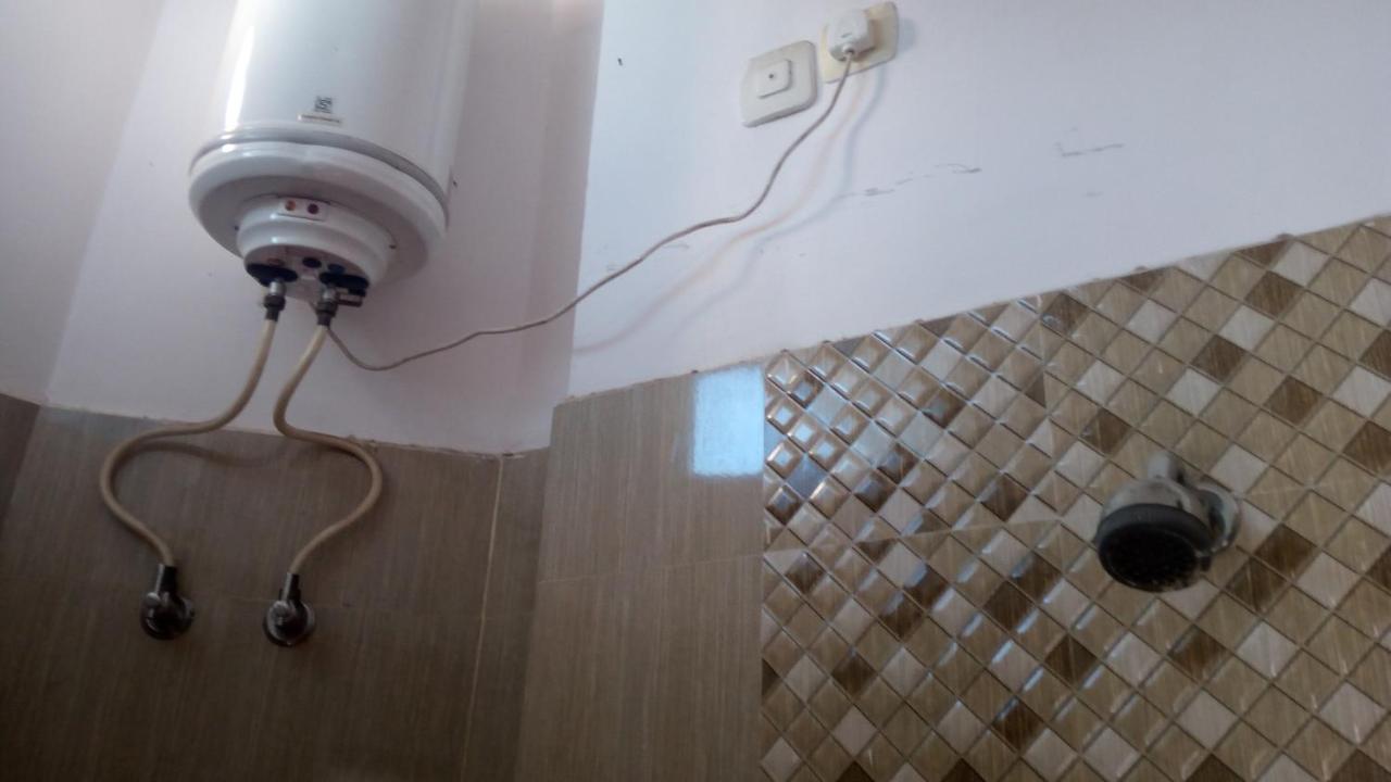 Ishan Paying Guest House Varanasi Exterior foto